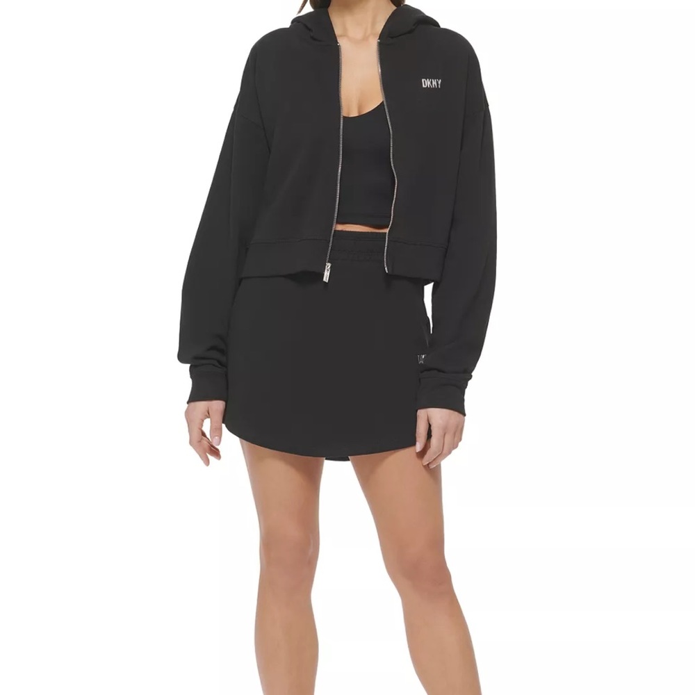 🌴 DKNY Sport Women's Metallic Logo Pull-On
Skirt